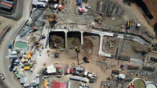 Panama Metro Line 3 diaphram wall construction by German company Bauser - close view