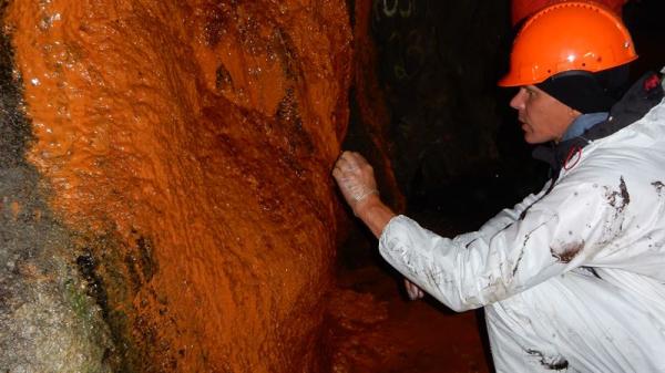 Bacteria attack on tunnel concrete